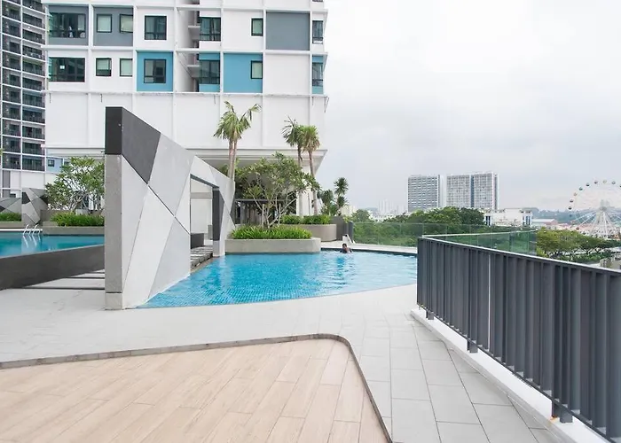 Icity 1Bedroom Apt Near Mall Free Parking & Wifi