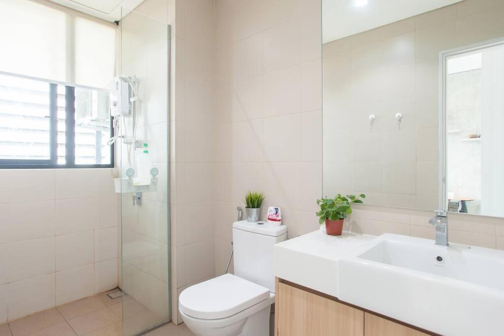 Icity 1bedroom Near Mall Free Parking & Wifi Apartment *